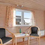 Amazing In Struer With Wifi Feriehus