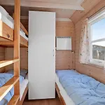 Amazing In Struer With Wifi Feriehus